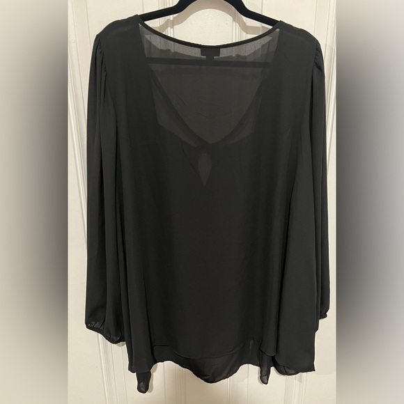 New! Torrid Black Sheer Long Sleeve Flowy Blouse in Size 4 or 26/28  Classy Goth - Picture 11 of 14